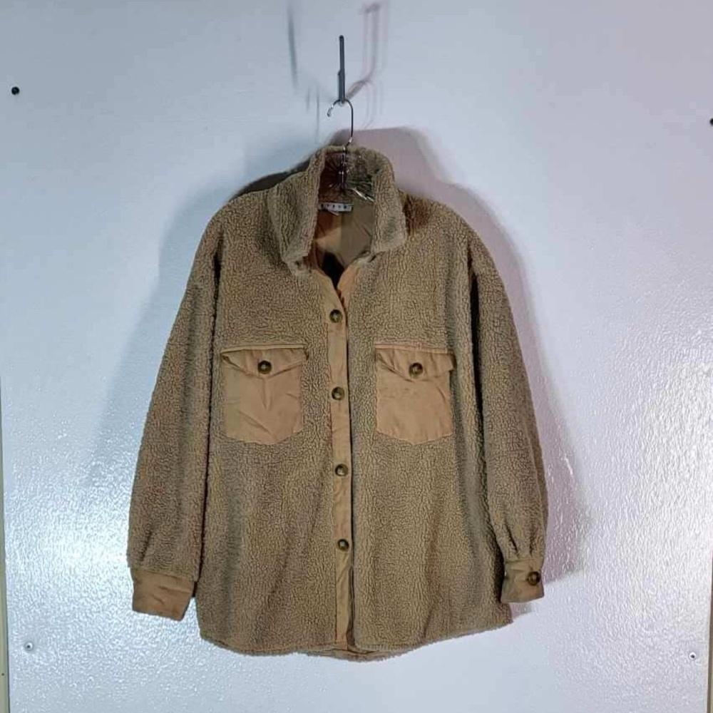 HYFVE Women's XL Tan Sherpa Fleece Button Accent Pockets Jacket Coat